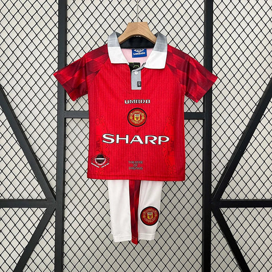 Manchester United Home 1996/97 Kids Size