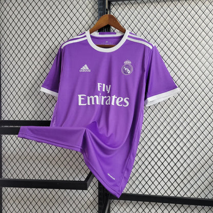 Real Madrid 2016/17 Away