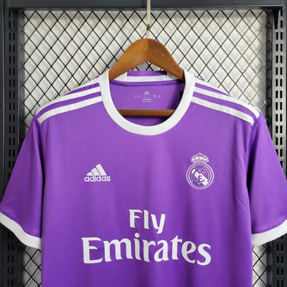 Real Madrid 2016/17 Away