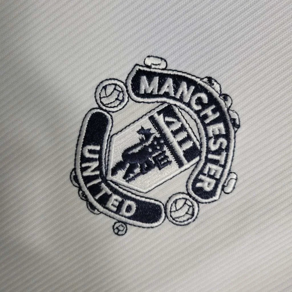 Manchester United Away 2000/01