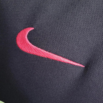 FC Barcelona 2016/17 Away