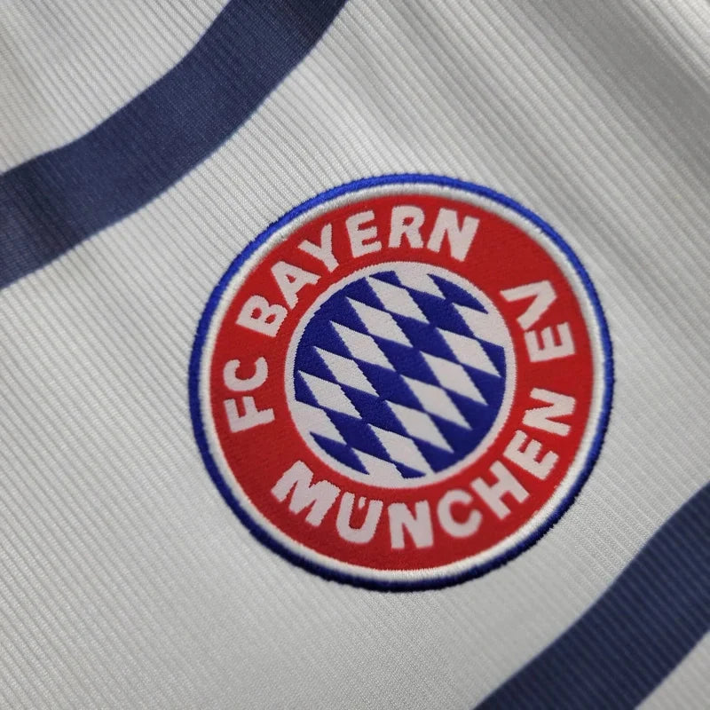 Bayern Munchen Away 1998/99